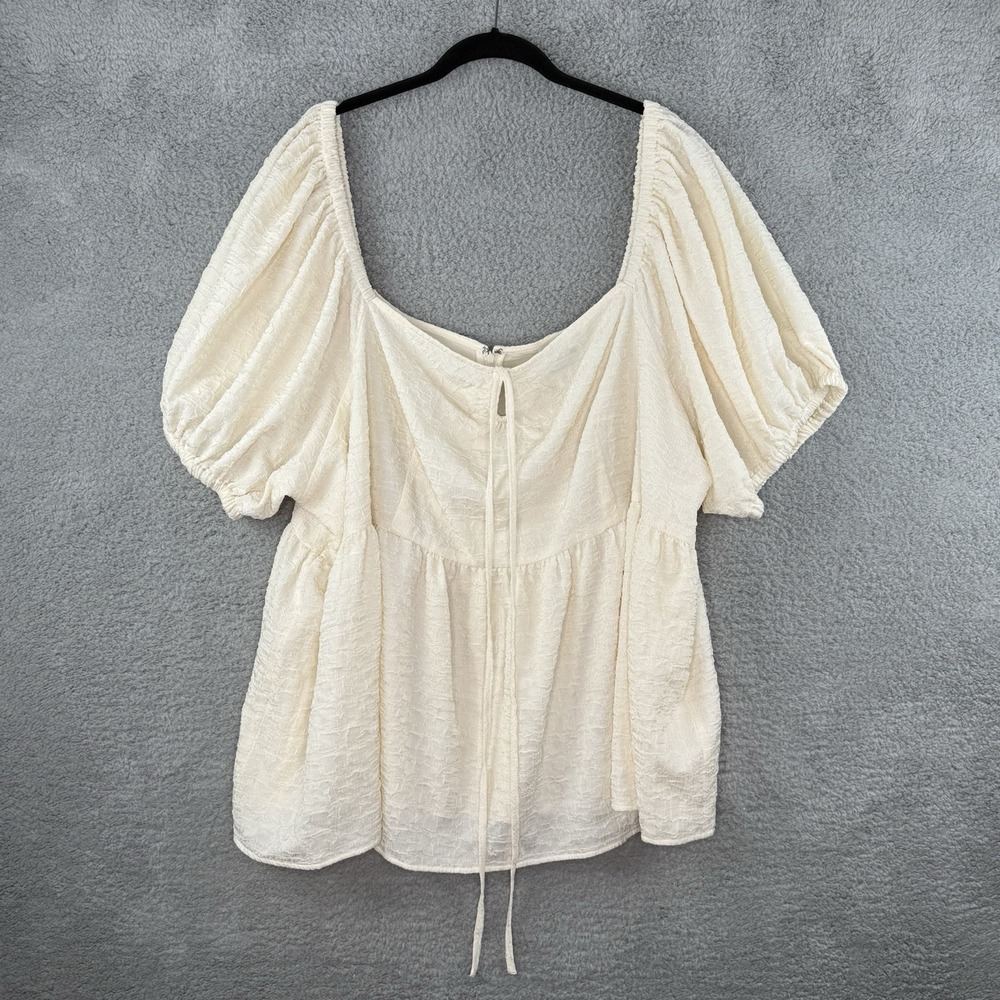 Future Collective Women's Top Blouse Shirt Size 4XL White Textured Short Sleeve
